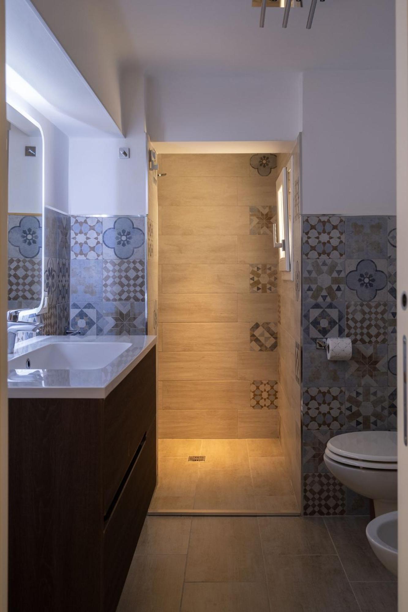 Urban Home Bari Ngoại thất bức ảnh