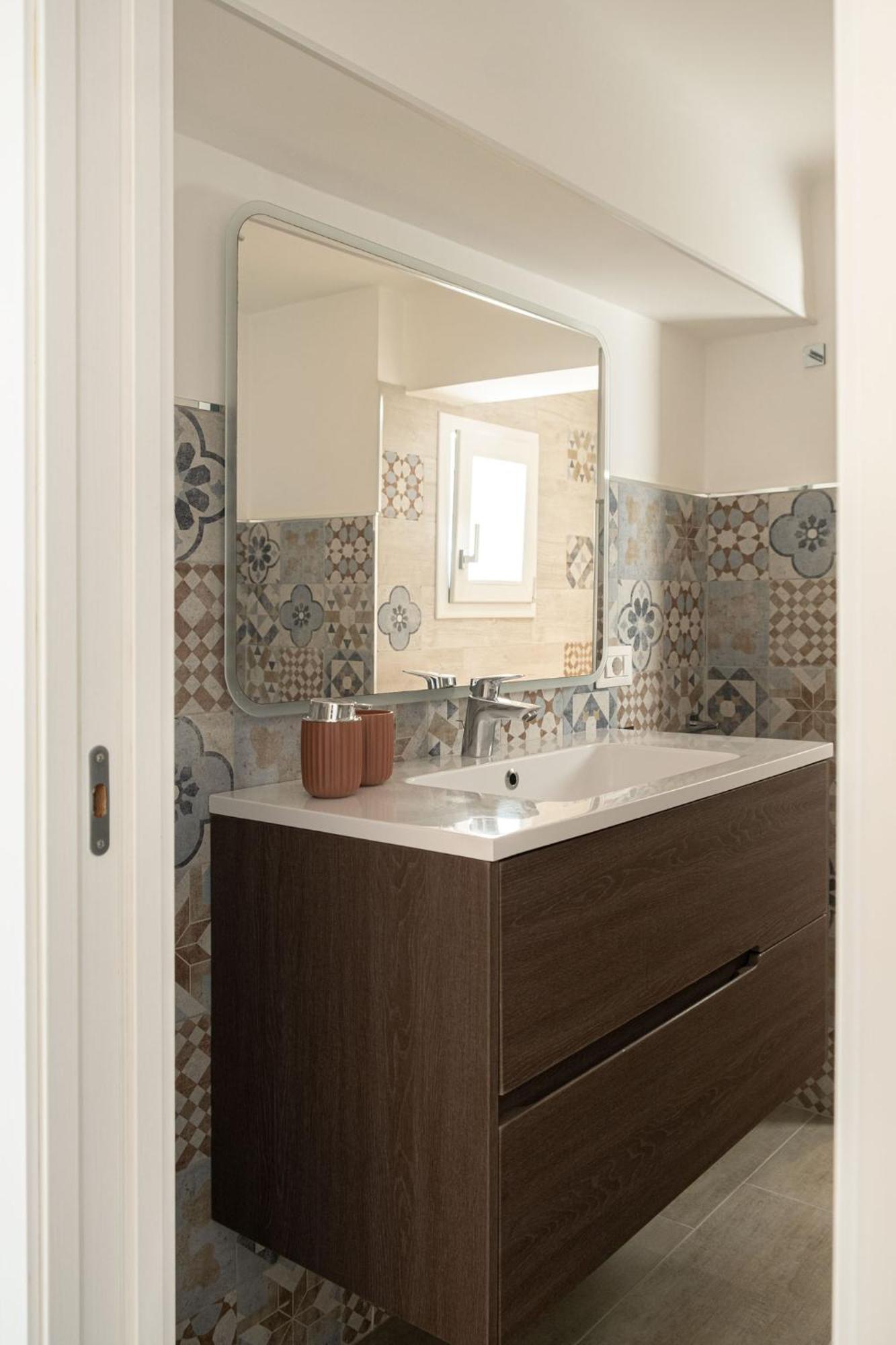Urban Home Bari Ngoại thất bức ảnh
